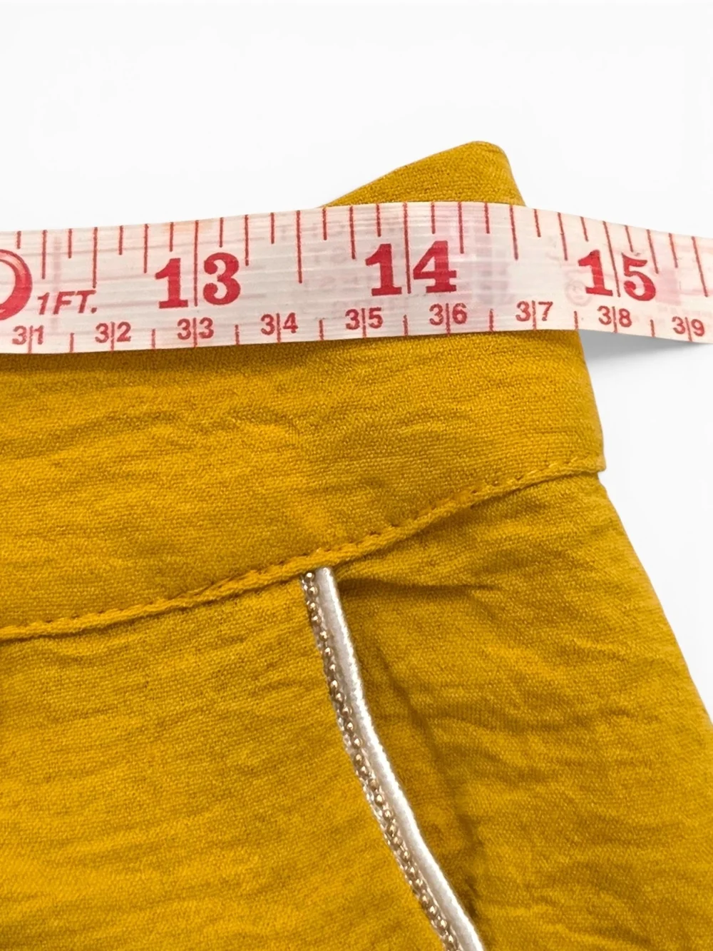 NWT Molly Bracken Scalloped Hem Shorts in Yellow Mango – Size S